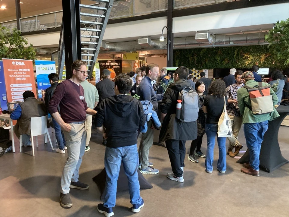 🏭 🎮 🥂 Van Hanze, HKU, InHolland en HHS tot alumni-succes: Nederlandse indies schitteren in Zoetermeer.